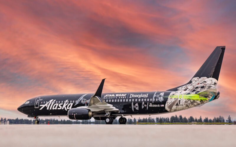 alaska_x_disneyland_collab_for_star_wars_livery.jpg