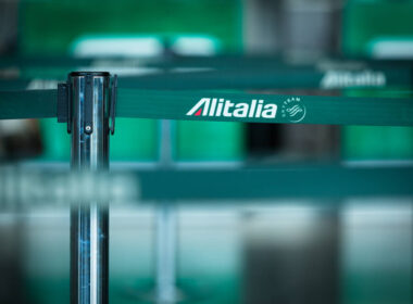 alitalia-logo-at-catania-airport.jpg