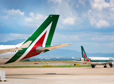 alitalia_airbus_a330_and_airbus_a320_at_cagliari_airport.jpg