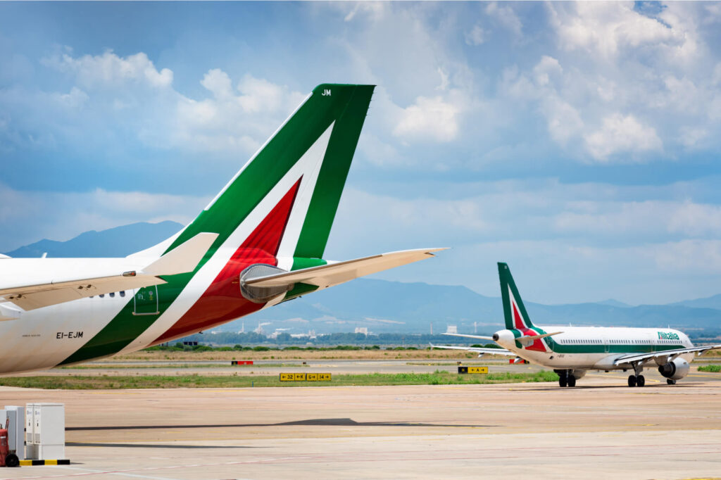 alitalia_airbus_aircraft_are_seen_at_cagliari_airport-1.jpg