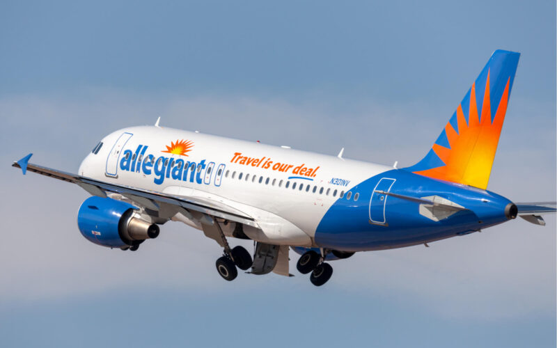 allegiant_airbus_takes_off_from_phoenix.jpg