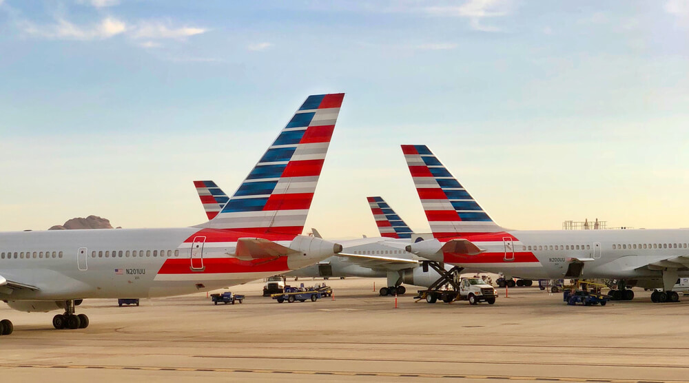 american_airlines_aircraft_at_pheonix_international_airport_phx-3.jpg