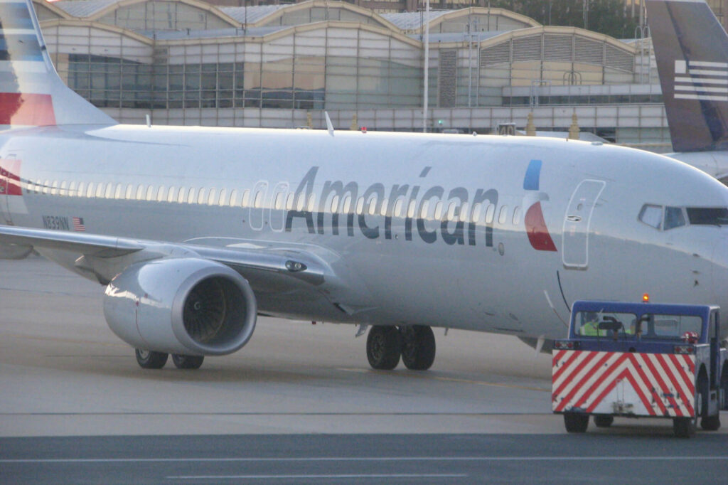 american_airlines_boeing_737_max.jpg