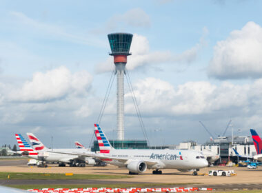 american_airlines_in_heathrow.jpg