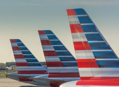 american_airlines_tails.jpg