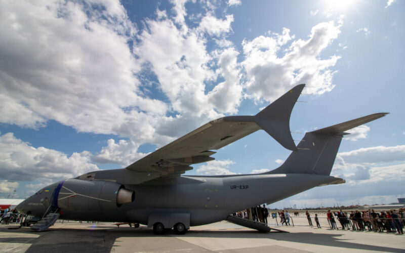 an_antonov_178_in_ukranian_army_at_teknofest_2019.jpg