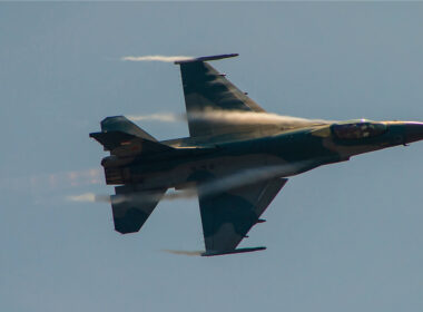 an_f-16_fighter_of_indonesia_air_force.jpg