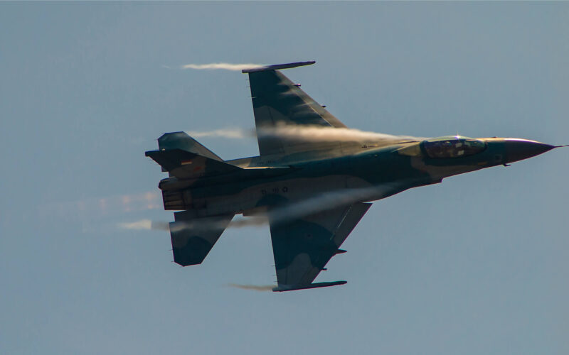 an_f-16_fighter_of_indonesia_air_force.jpg