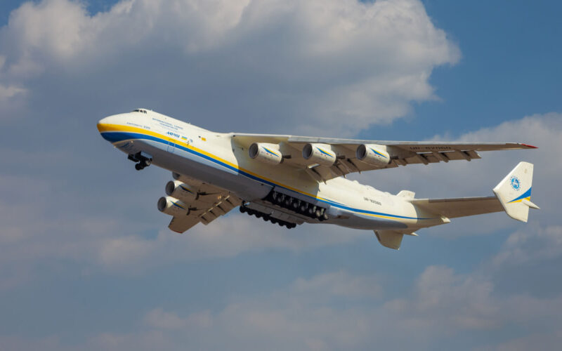 antonov-an-225-biggest-plane-in-the-world-coronavirus-effort.jpg