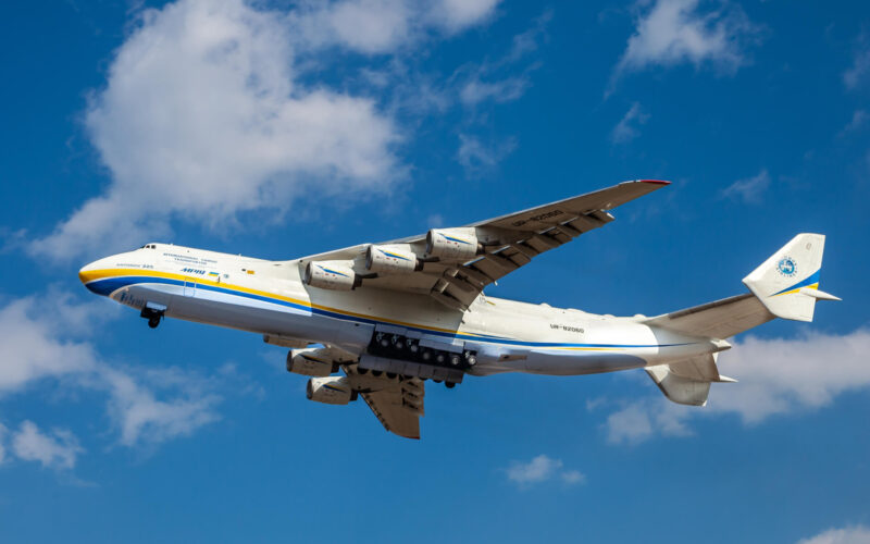 antonov_an-225_mriya_taking_off_from_kyiv_ukraine-1.jpg