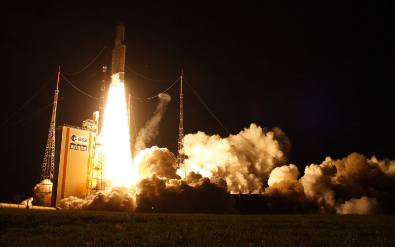 ariane_5es_liftoff_from_ela-3.jpg