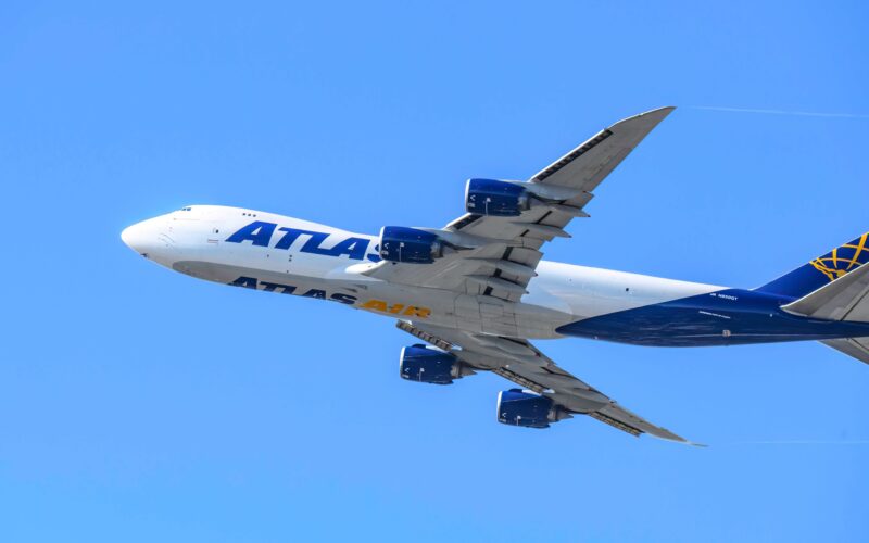 atlas_air_boeing_747-87uf_freighter-min.jpg