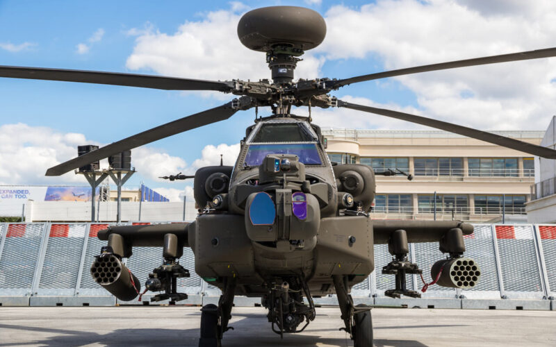 aus_govt_acquires_29_apache_ah_64e_fr_boeing.jpg