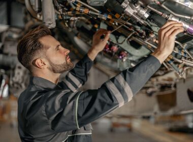 aviation mechanic career