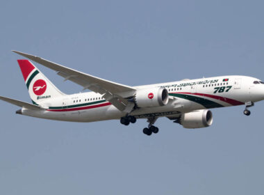 biman-bangladesh-airlines-boeing-787-8-dreamliner-landing.jpg