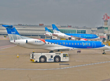 bmi_regional_embraer_erj145_r-rjxe@lhr18.05.2012_652bm_7262204622.jpg