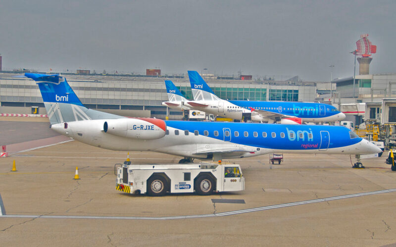 bmi_regional_embraer_erj145_r-rjxe@lhr18.05.2012_652bm_7262204622.jpg