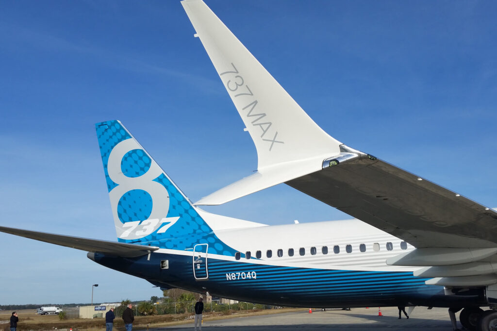 boeing_737_max_split-tip_winglet_in_boeing_test_livery.jpg