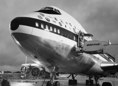 boeing_747_rollout-3.jpg