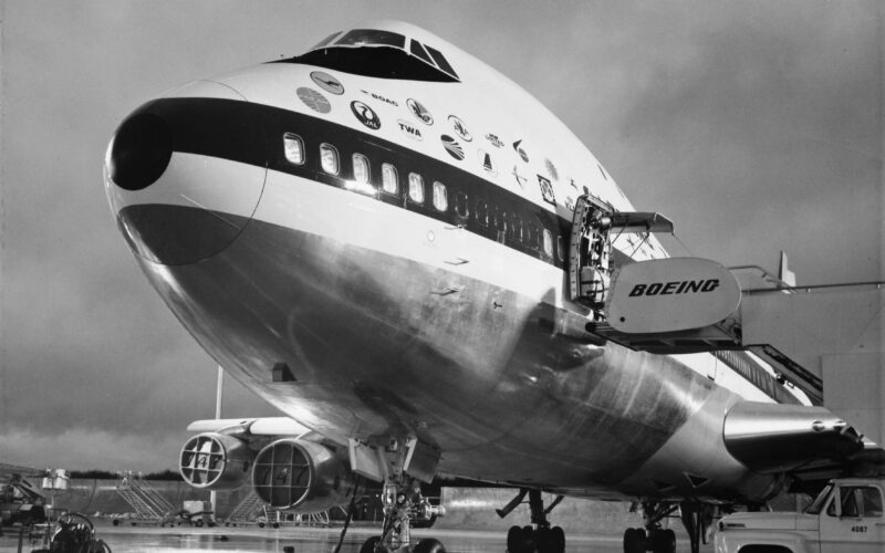 boeing_747_rollout-3.jpg