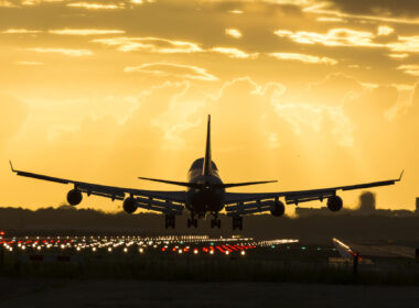 boeing_747_sunset_landing.jpg