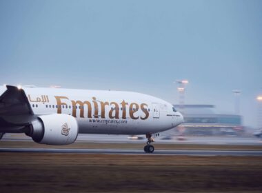 boeing_777-300er_emirates_airline_on_runway_during_take_off.-min.jpg