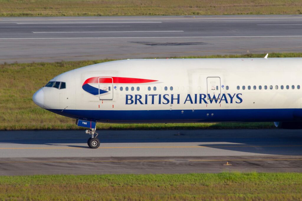 boeing_777_300_of_british_airways_at_gru_airport-1.jpg