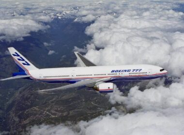 boeing_777_in_then_boeing_livery.jpg