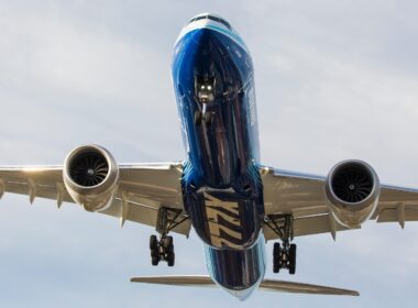 boeing_777x_in_flight.jpg