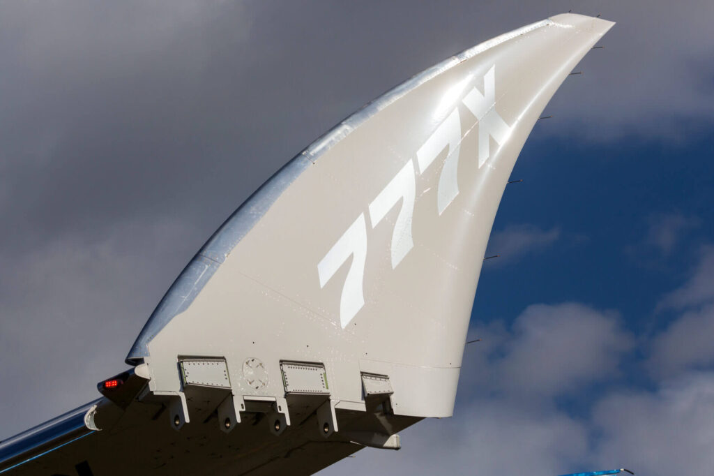 boeing_777x_winglet_in_its_folded_position-1.jpg