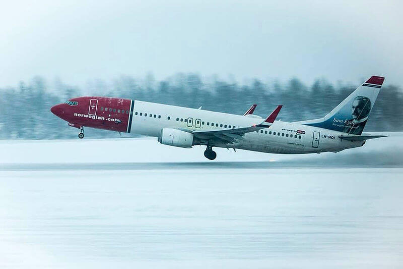 boeing_787_norwegian_air_shuttle_aircraft_dreamliner_12273043303.jpg