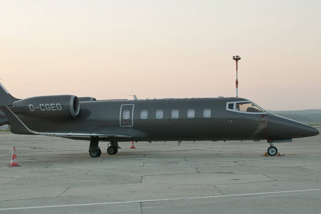 bombardier_learjet.jpg