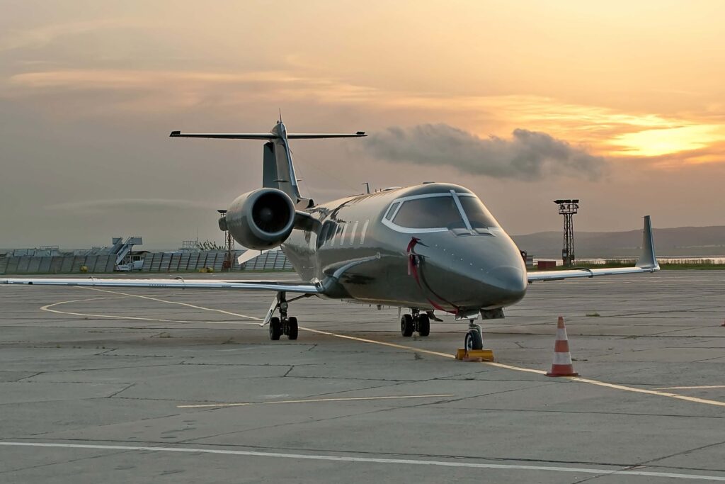 bombardier_learjet_60.jpg