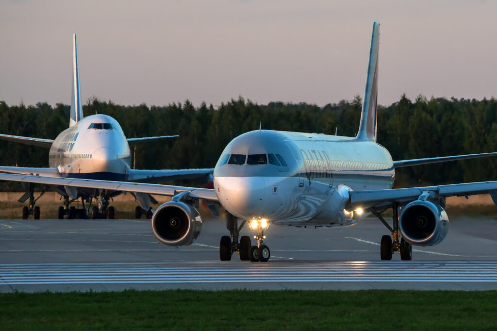 bowing_747_airbus_a321-1.jpg