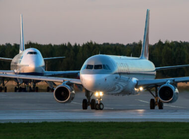 bowing_747_airbus_a321-1.jpg