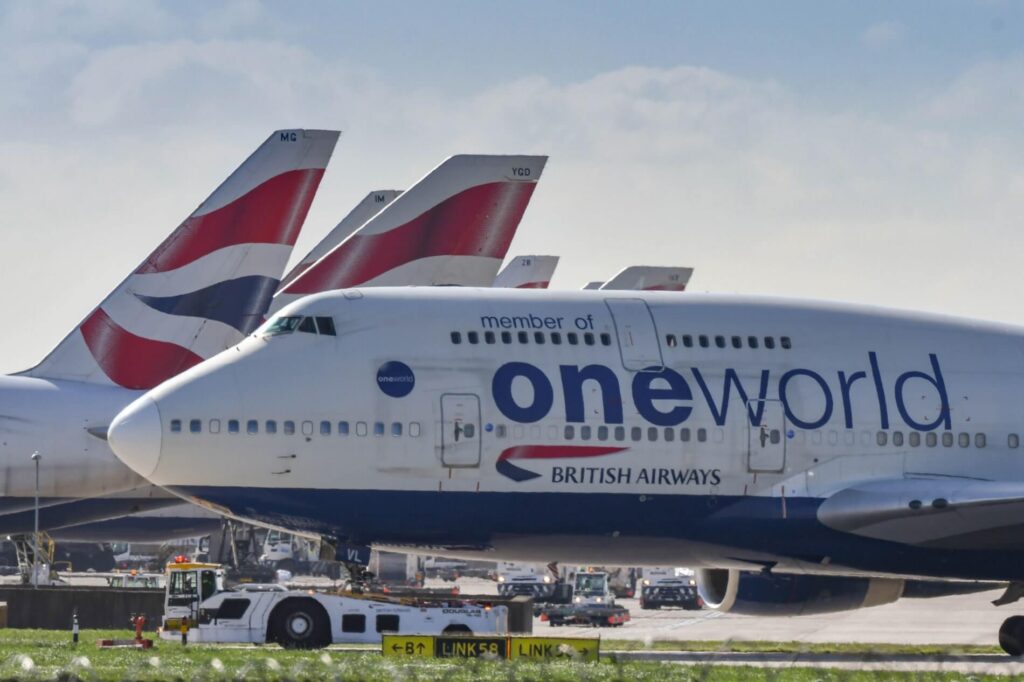 british_airways_boeing_747_taxiing_at_london_heathrow_airport_lhr.jpg