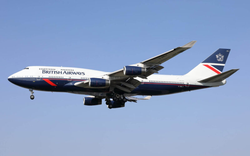 british_airways_boeing_747_with_the_classic_landor_livery-2.jpg