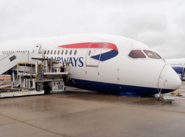 british_airways_boeing_787-8_g-zbjb.jpg