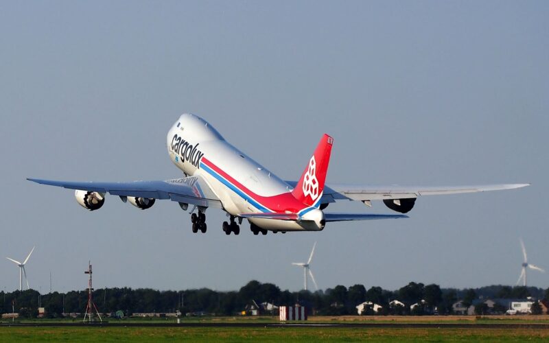 cargolux_airlines_international_boeing_747-8_taking_off.jpg