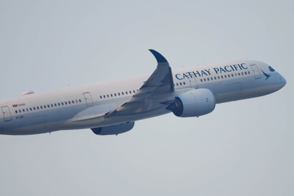 cathay_pacific_a350.jpg