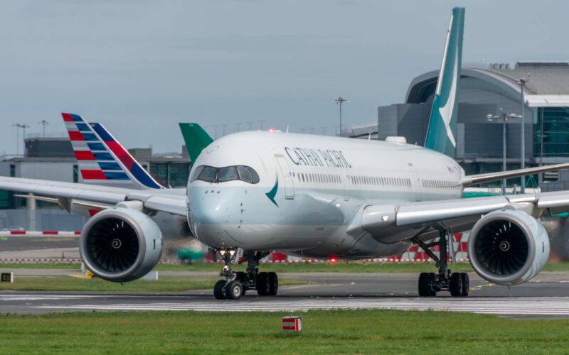 cathay_pacific_airbus_a350-900_preparing_for_take_off-min.jpg