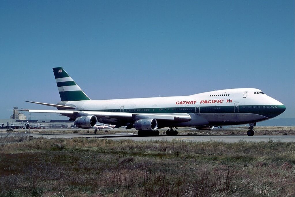 cathay_pacific_boeing_747-200_marmet-1.jpg