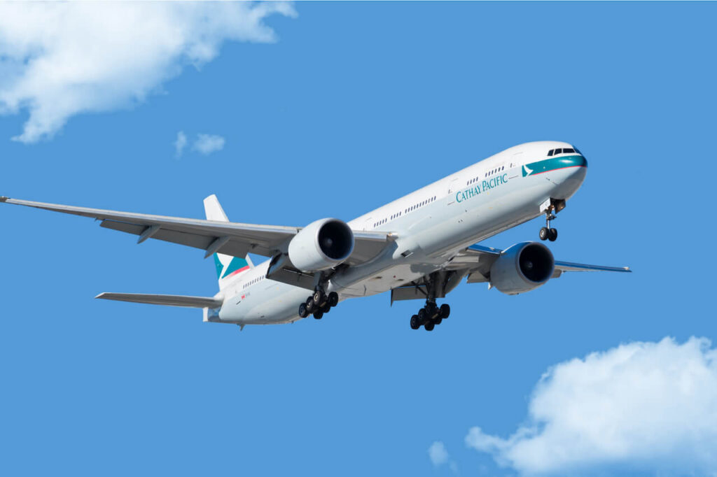 cathay_pacific_to_resume_hk_india_flights.jpg