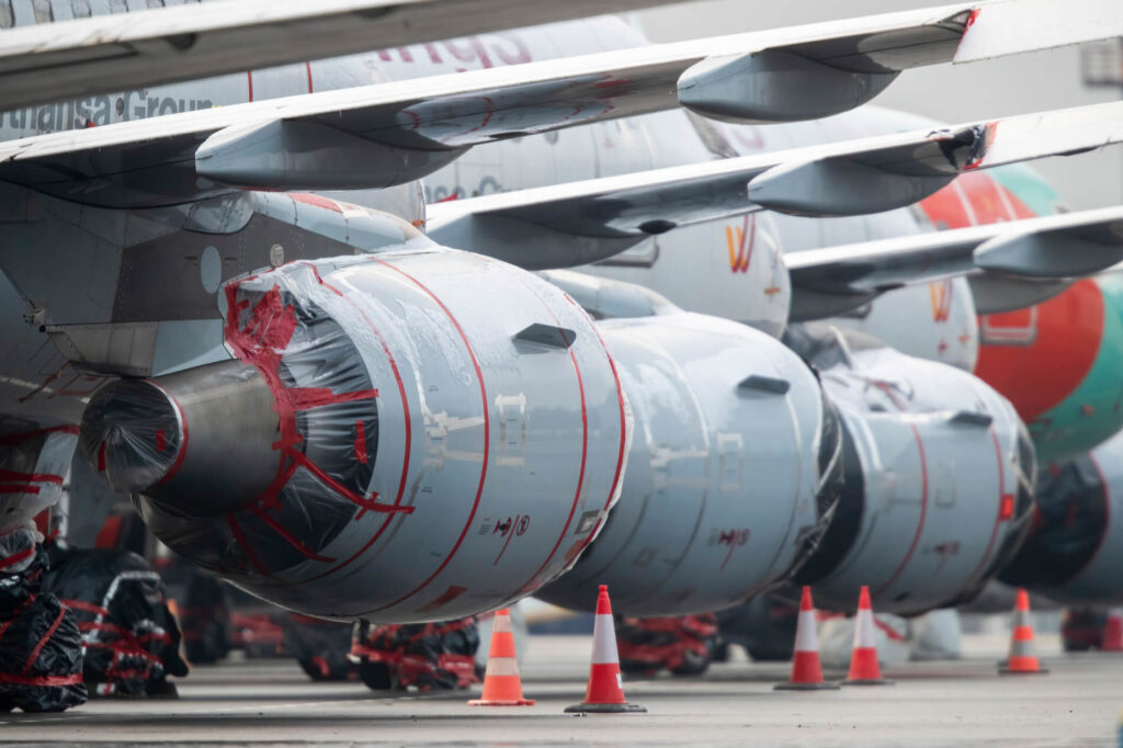 cfm56_engines_on_parked_aircraft.jpg