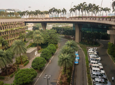 chhatrapati_shivaji_maharaj_international_airport_in_mumbai.jpg