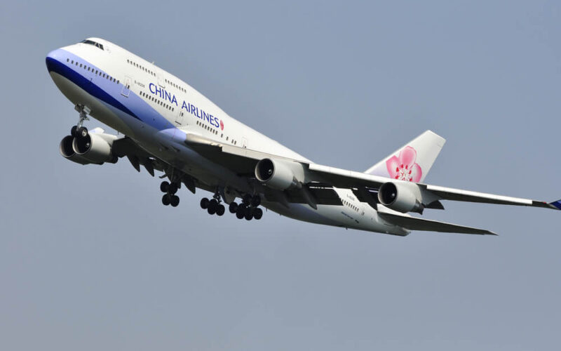 china_airlines_boeing_747_departing_frankfurt_airport_fra.jpg