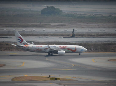 china_eastern_airlines_boeing_737-800.jpg