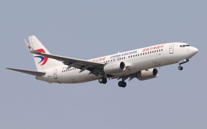 china_eastern_b737.jpg