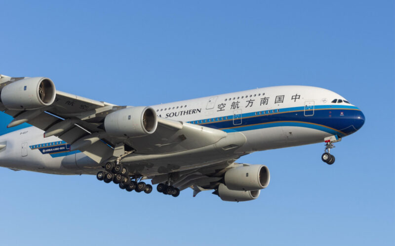 china_southern_airlines_airbus_a380_landing_at_los_angeles_international_airport_lax.jpg