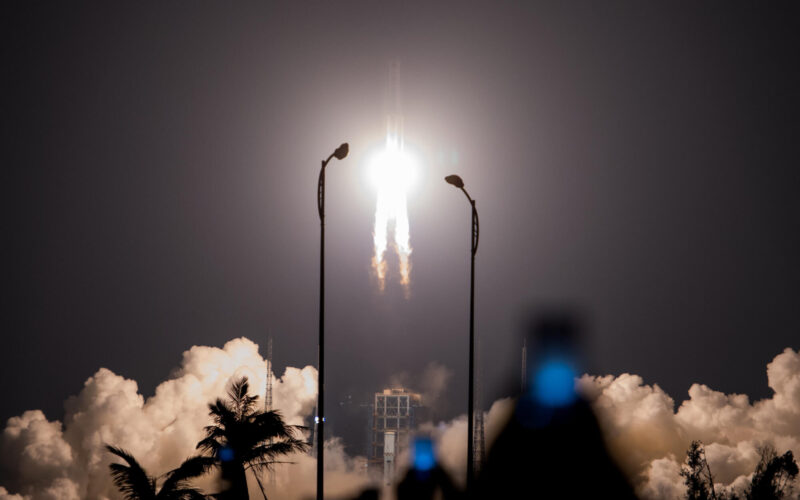 chinese_long_march_rocket_launch.jpg